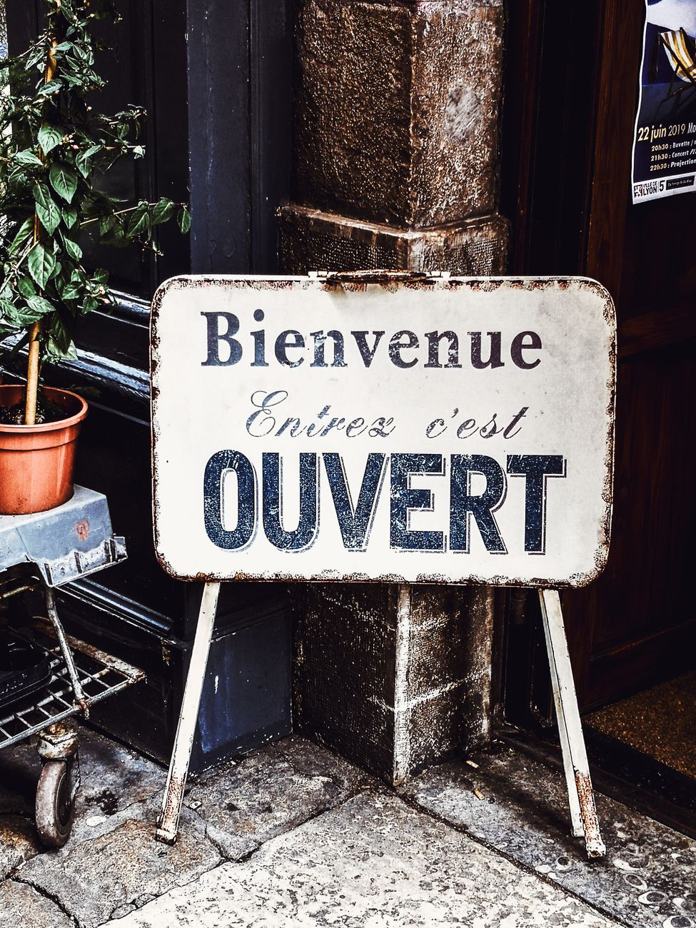 Loi 96 et francisation : vos obligations linguistiques en tant qu'employeur au Québec