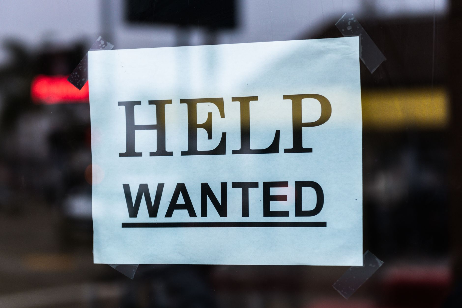 Comment rédiger une offre d'emploi qui attire les bons candidats